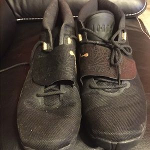 Men’s Nike’s US 14